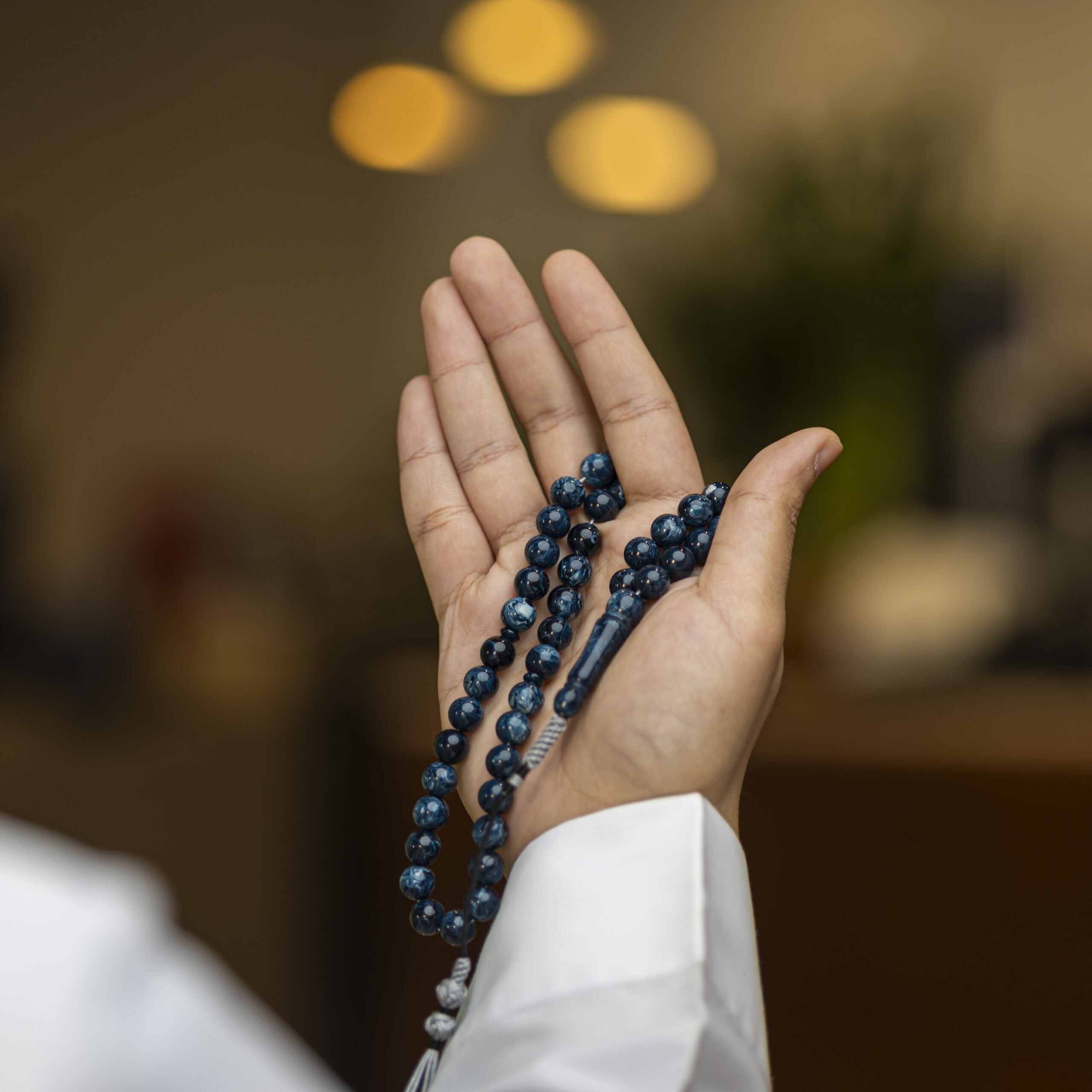 Bakelite Karkoush Red